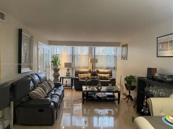 200 Leslie Dr APT 225, Hallandale Beach, FL 33009