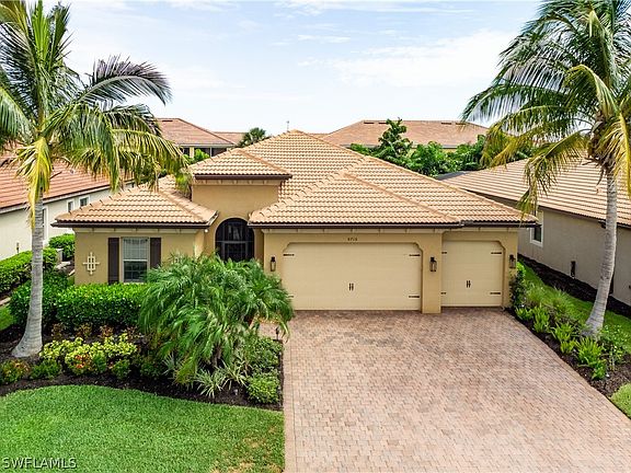 2nd image of 8716 Westwood Oaks Pl