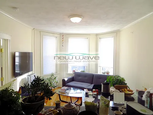 51 Queensberry St #7 Photo 1