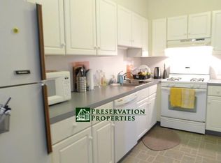 141 Crafts St APT 1, Newtonville, MA 02460