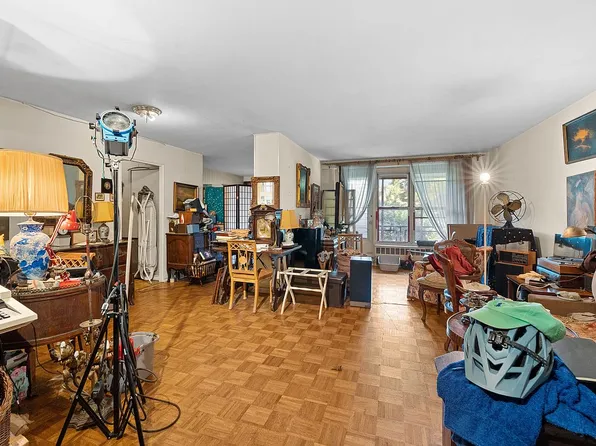 35-11 85th St #3J, Jackson Heights, NY 11372