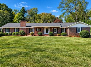 208 Sleepy Hollow Rd, Bristol, TN 37620