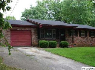 6216 Colfax Rd NW, Huntsville, AL 35810