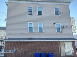 9 Davis St #1W, Fall River, MA 02720