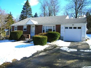 8 Mac Arthur Blvd, Cortlandt Manor, NY 10567
