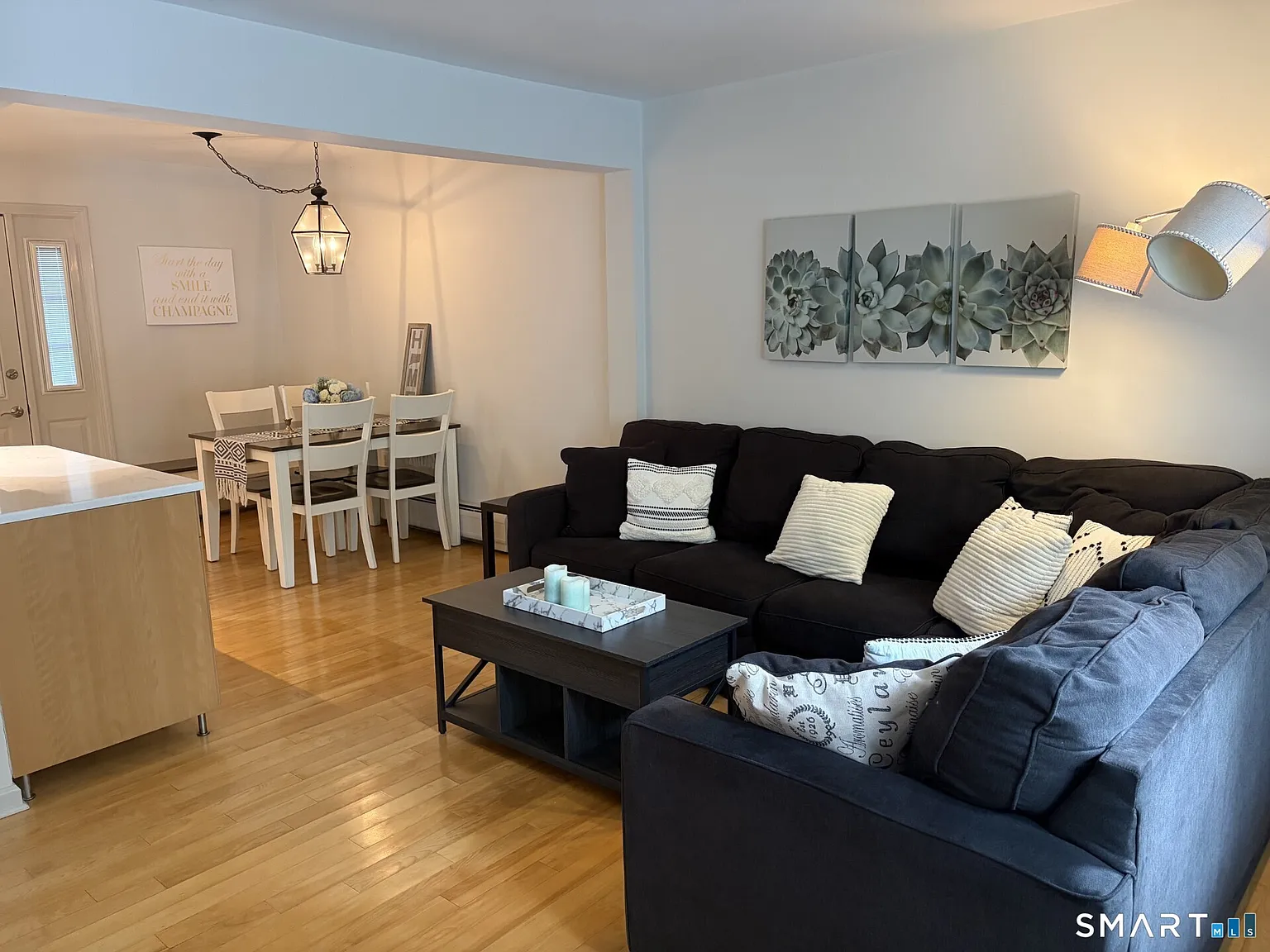 2 bed, 1.5 bath, 900 sqft, $3,150 — Photo 2