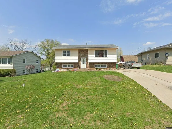 1607 Linden Ave, Chariton, IA 50049