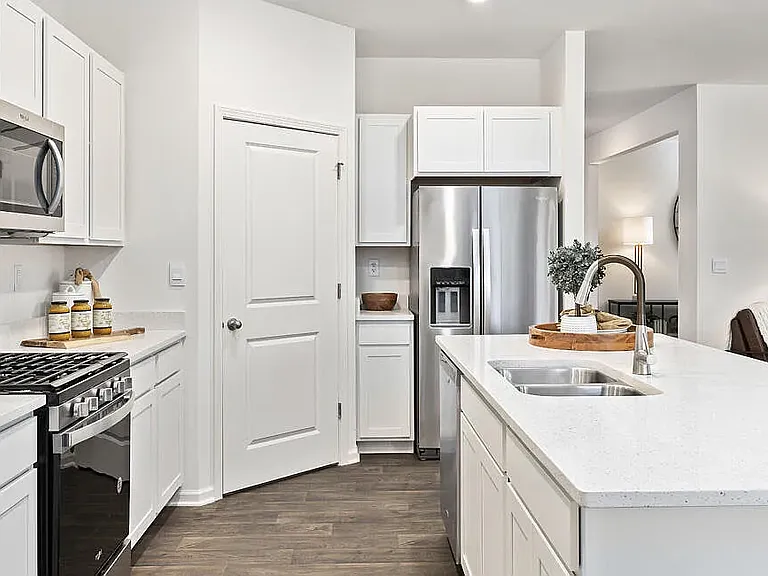 5532 Bunyan Hill Dr — Photo 4