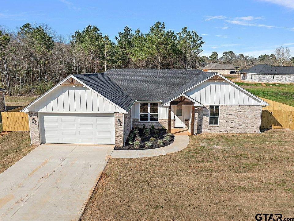 1st image of 202 Jordan St