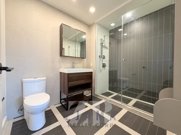 25 East 19th Street image 6 of 15