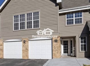 6145 Chasewood Pkwy APT 101, Minnetonka, MN 55343