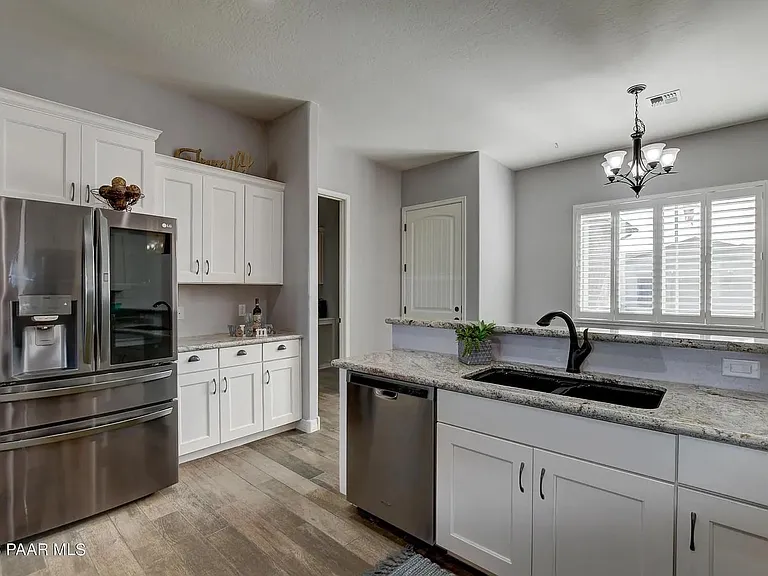 5524 N Foster Pl — Photo 12