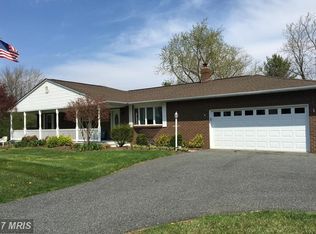 686 Brandy Ln, Westminster, MD 21157