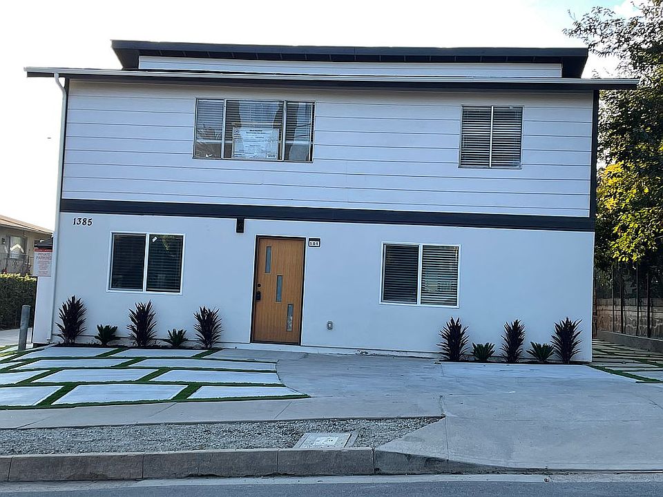 1st image of 1385 N Marengo Ave