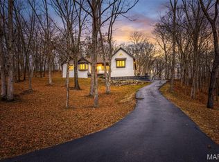 2151 Quaethem Dr, Chesterfield, MO 63005