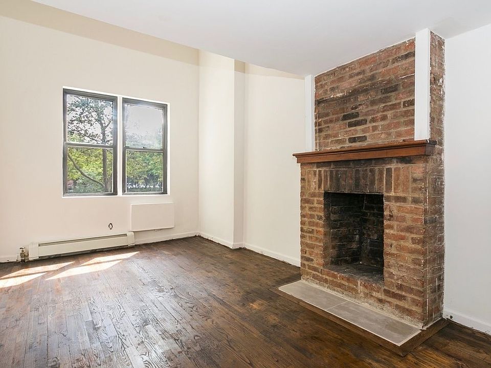 1st image of 310 W 22nd St #4B1