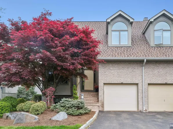 830 Hemlock Ct, Norwood, NJ 07648