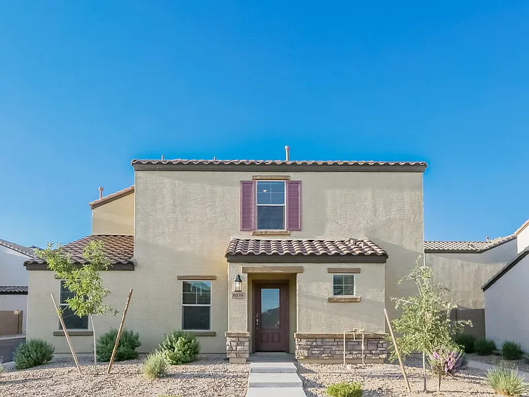 8039 W Agora Ln — Photo 1