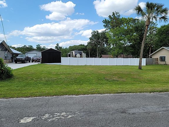 4th image of 3099 SE 50th Pl