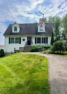 4 Brookstone Dr, Dudley, MA, 01571