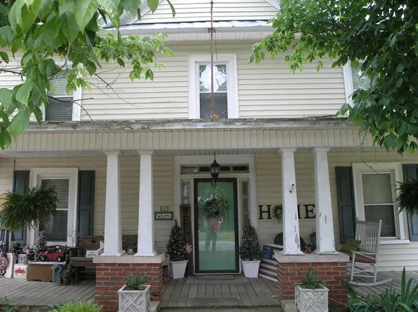 105 N Garris St, Lasker, NC 27845