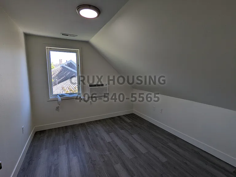 621 6th Ave N #5 — Photo 13