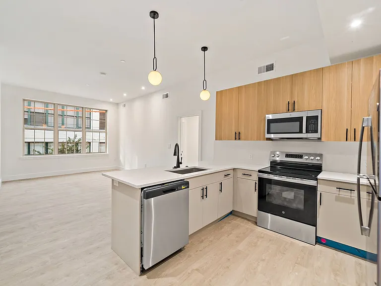 Wood Street Lofts — Photo 68