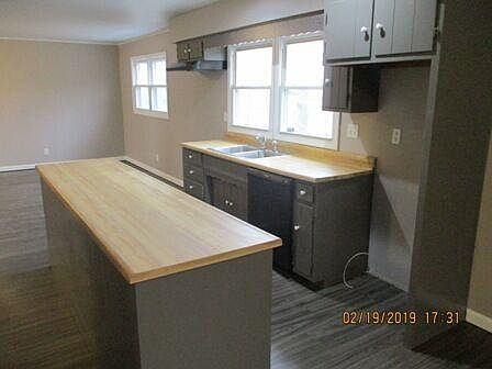 2nd image of 811 Ellenhurst Dr
