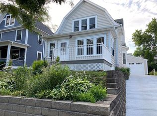 1805 Laurel Ave, Saint Paul, MN 55104