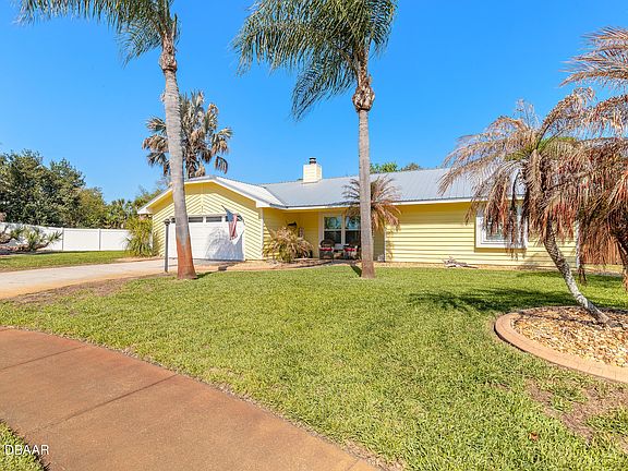 3rd image of 977 Sand Crest Dr