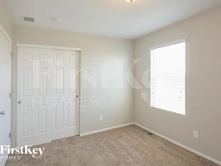 6481 N Dunkirk Ct — Photo 12