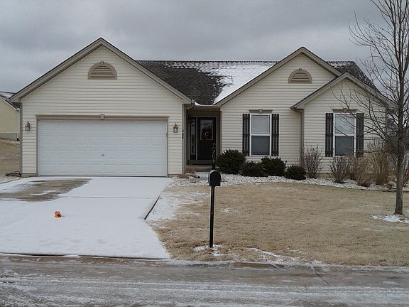 3rd image of 408 Paddington Ct