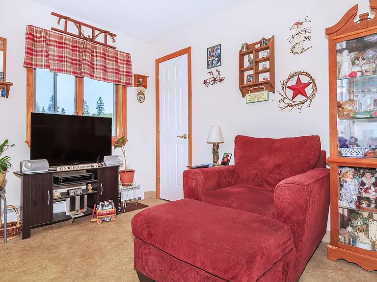 Saybrook Apartments — Photo 15