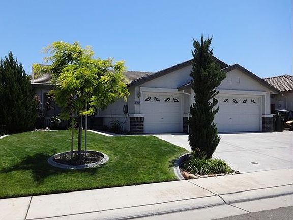 3rd image of 7969 Lavenham Ct