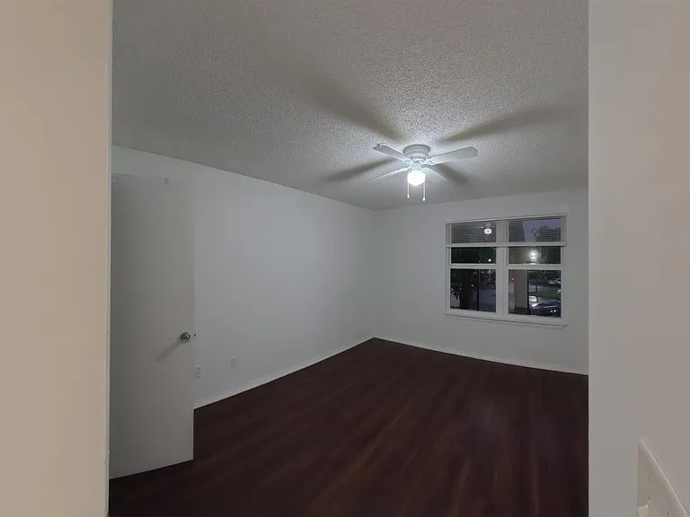2319 N Congress Ave #28 — Photo 43