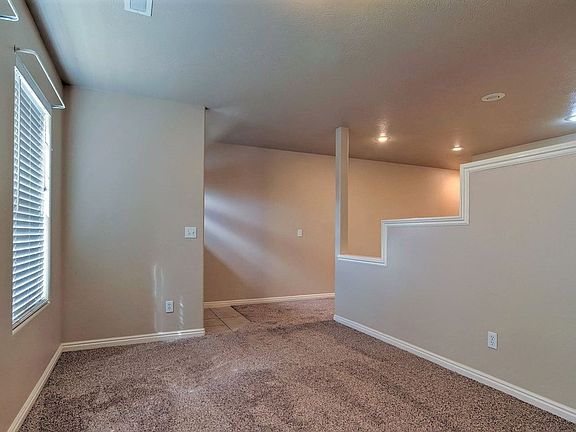 Living room_03182019
