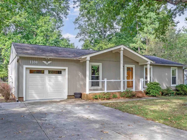 1108 Broadford Dr, Cary, NC 27511