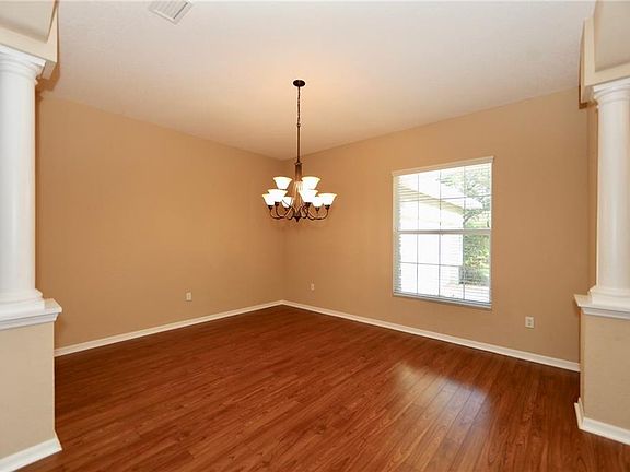 5th image of 2953 Chickasaw Cir