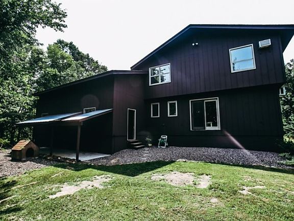 5th image of 20690 Jewell St NE