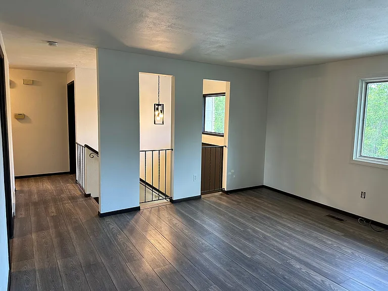 9621 N Indian Trail Rd — Photo 3