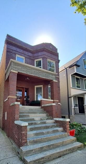 1st image of 3919 N Oakley Ave #2