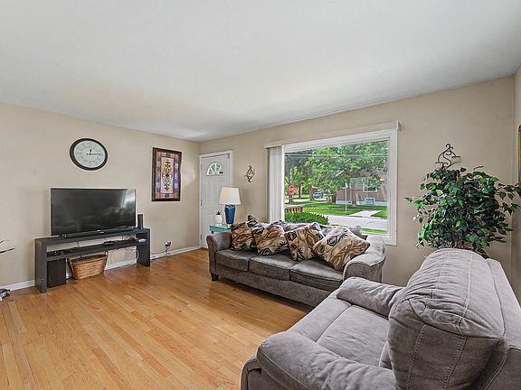 5th image of 1191 White St
