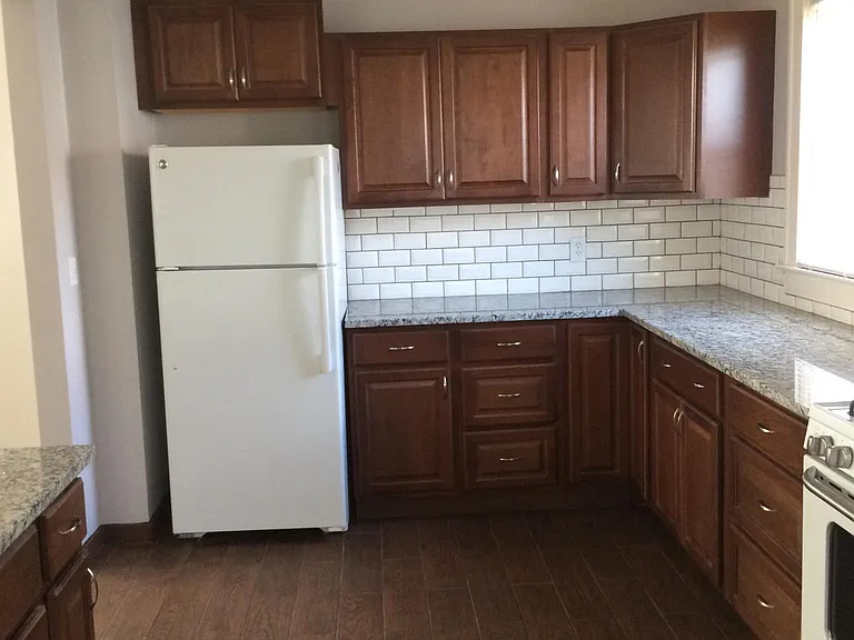 5025 Walnut St — Photo 16