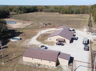 2869 E 54th Hwy, Deerfield, MO 64741