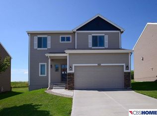 6471 Elm Hurst Dr, Omaha, NE 68157