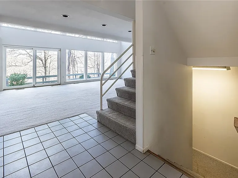 7520 Spectrum Way — Photo 6