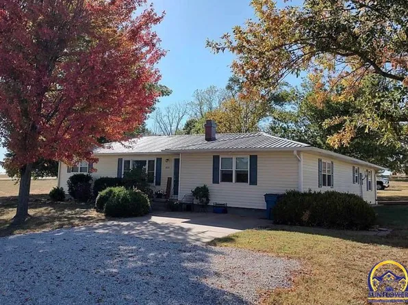 1630 Kafir Rd, Burlington, KS 66839
