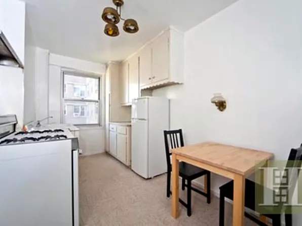 455 Fdr Drive image 1 of 6