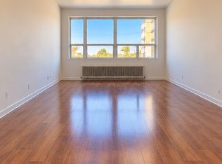 2881 Lawrence Ave E #6, Toronto, ON M1P2S8