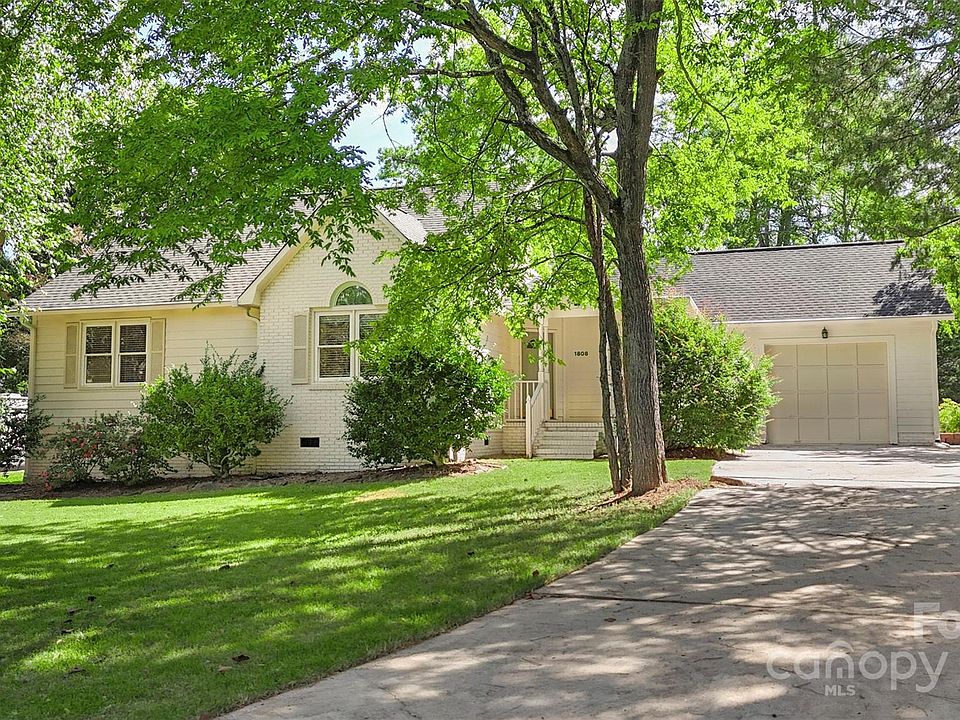 1st image of 1808 Shorewood Dr
